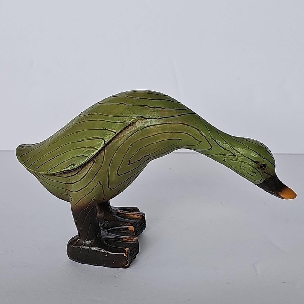Vintage Wood Look Green Duck Figure Figurine Rustic Resin Distressed 1915 - Picture 6 of 10